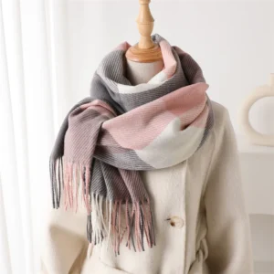 Luxury Plaid Scarf – Soft Autumn‑Winter Wrap for Warm, Stylish Layering